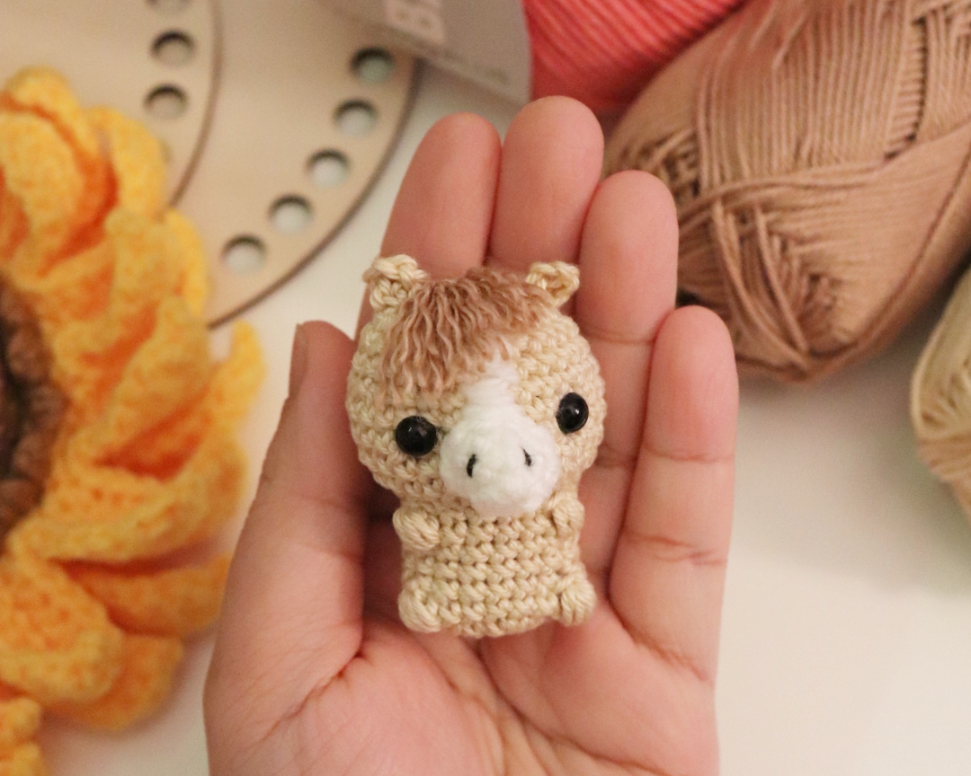 mini horse crochet pattern amigurumi