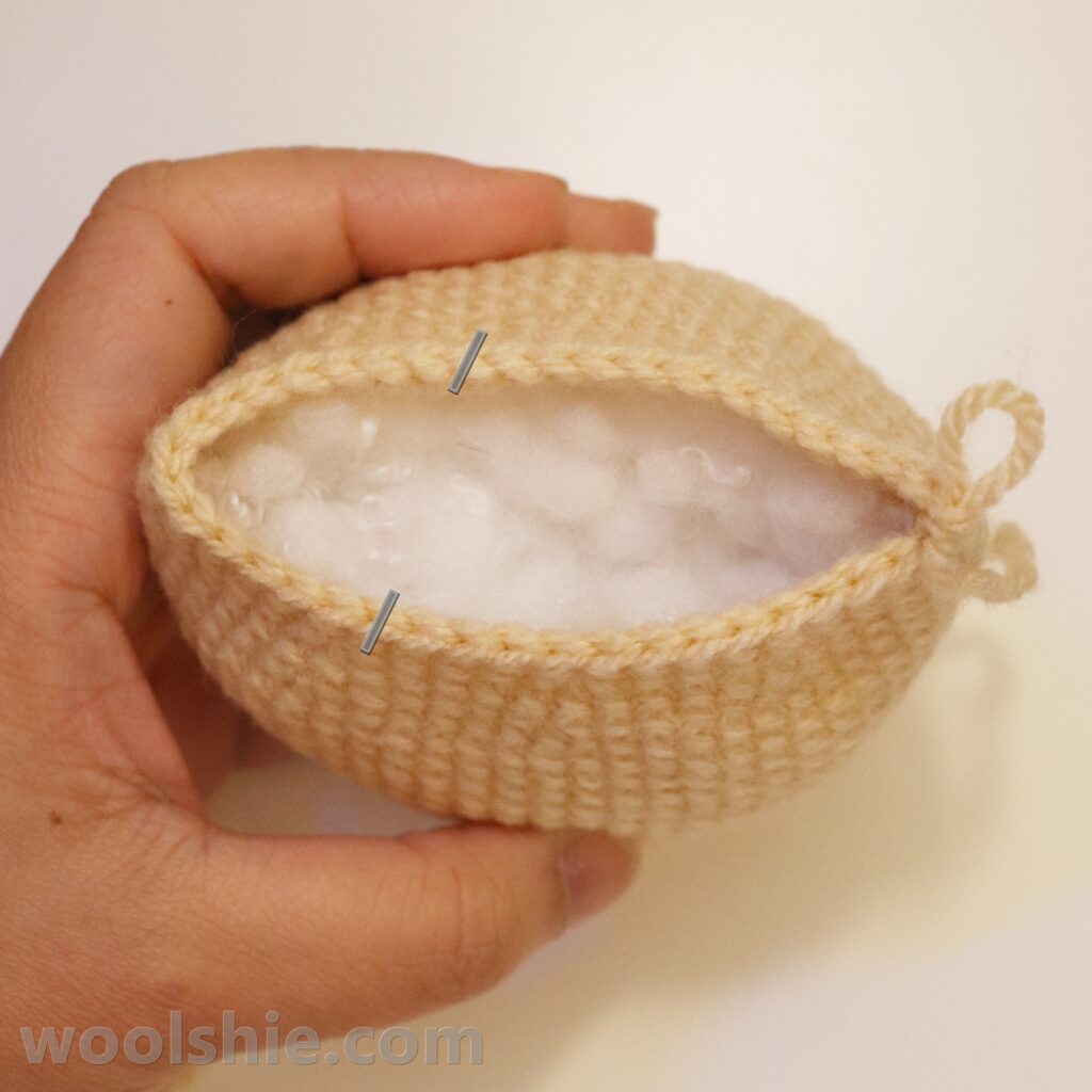 chicken crochet pattern by woolshie - guide pictures