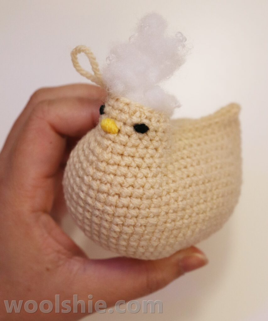 chicken crochet pattern by woolshie