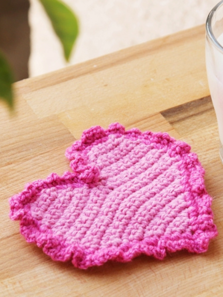 crochet pattern by woolshie