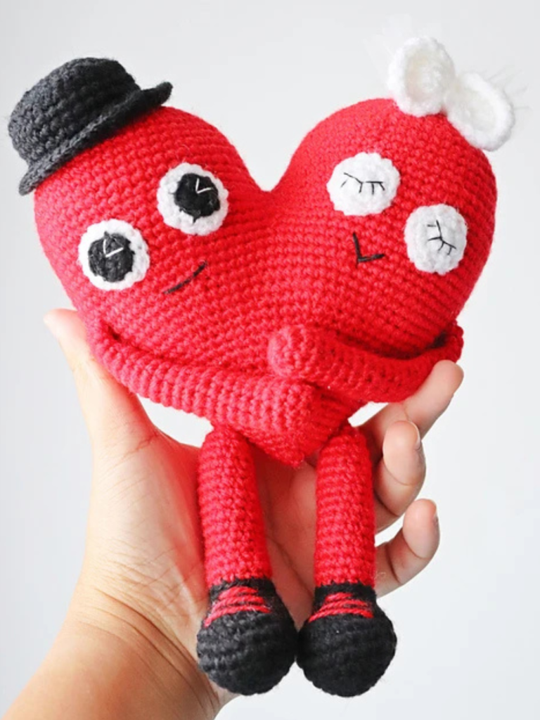 crochet pattern by woolshie