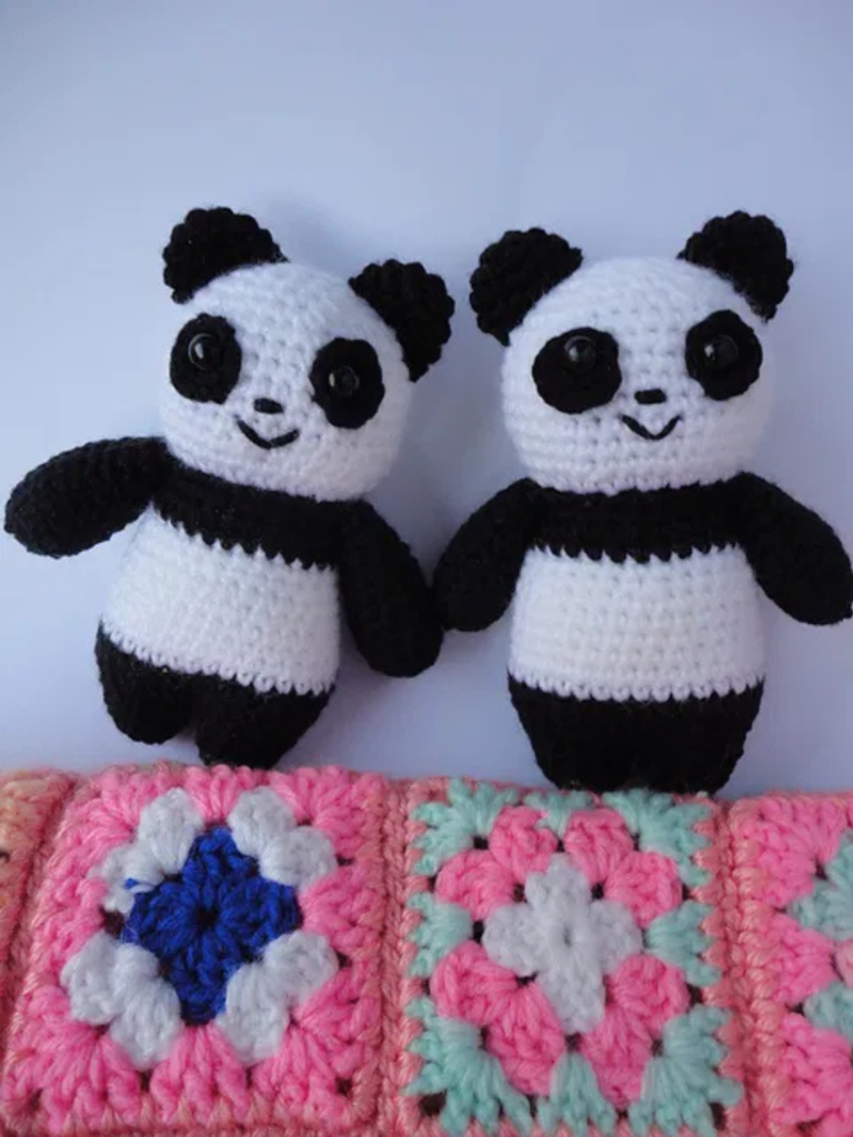 crochet pattern by woolshie